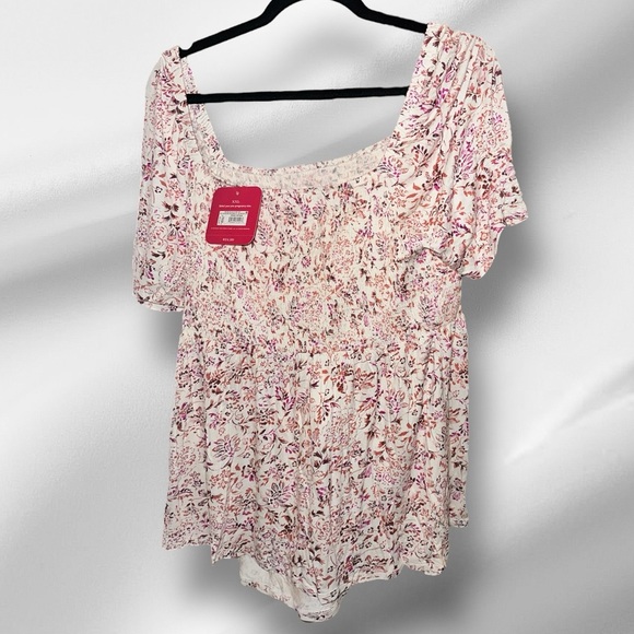 ⭐️New with tags ⭐️ Isabel Maternity Elow Sleeve Smocked Maternity top size XXL - Picture 2 of 4